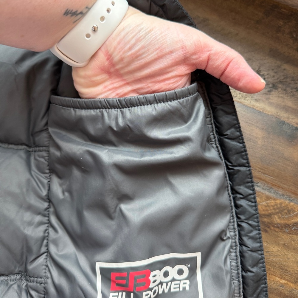 Eddie Bauer First Ascent 800 Fill Power Down Filled Vest Women Outdoor Adventure - Picture 6 of 9
